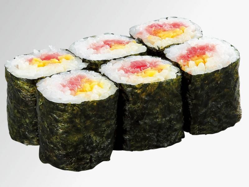 がってん寿司 とろたく巻。海苔巻きにとろとたくあんが詰まった寿司