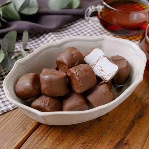 器に恋して。vol.3】乙女心を散りばめて。原依子さんの器の使い方