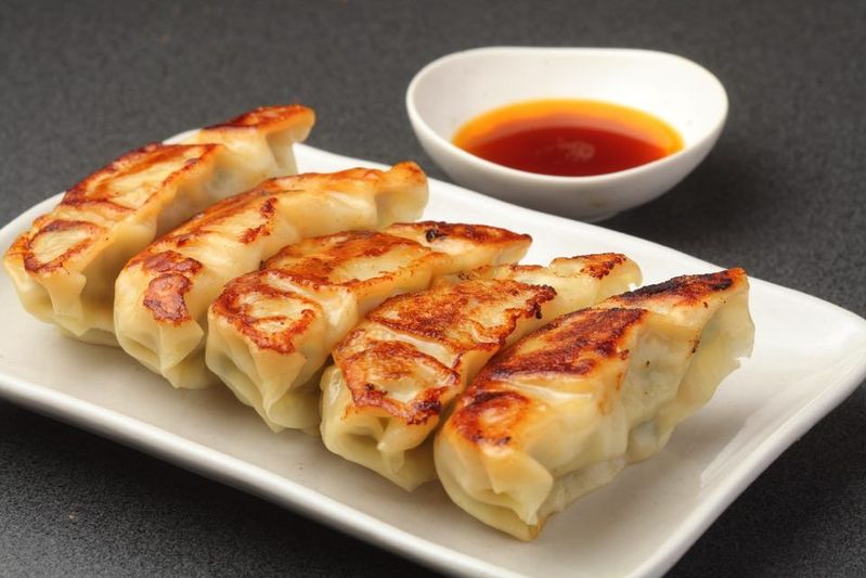 器に恋して。vol.3】乙女心を散りばめて。原依子さんの器の使い方