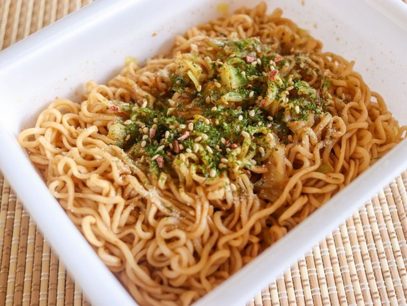 器に恋して。vol.3】乙女心を散りばめて。原依子さんの器の使い方 器に恋して。vol.3】乙女心を散りばめて。原依子さんの器の使い方