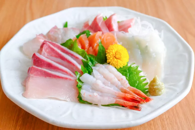 みんなが好きな刺身の種類ランキング！人気の魚は？ | macaroniランキング